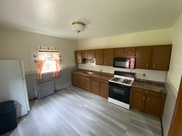 516 W WALNUT ST, Lancaster, PA 17603
