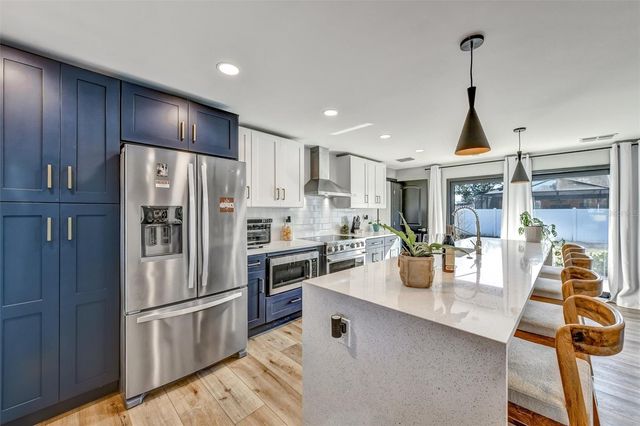 5414 S HIMES AVENUE, Tampa, FL 33611