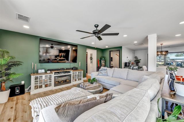 5414 S HIMES AVENUE, Tampa, FL 33611