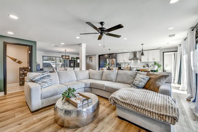 5414 S HIMES AVENUE, Tampa, FL 33611