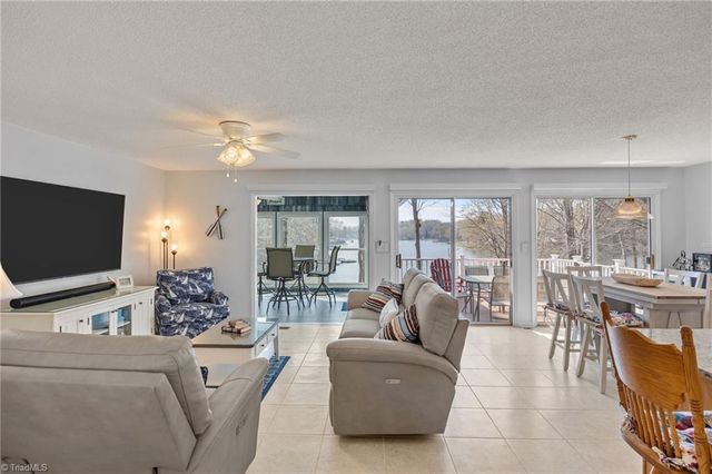 435 Lake Drive 10, Lexington, NC 27292