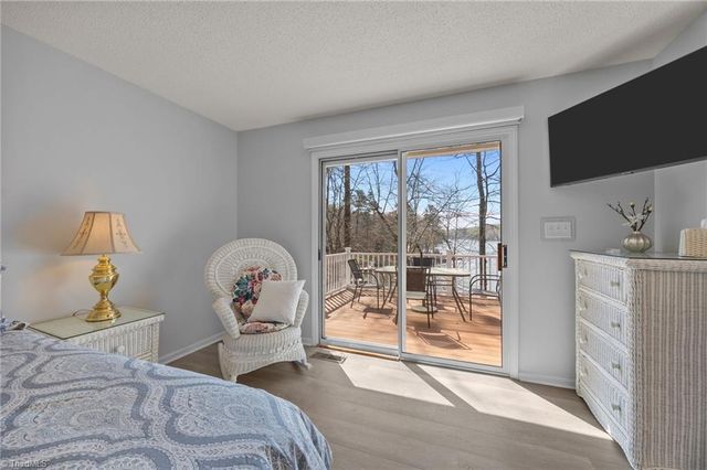 435 Lake Drive 10, Lexington, NC 27292