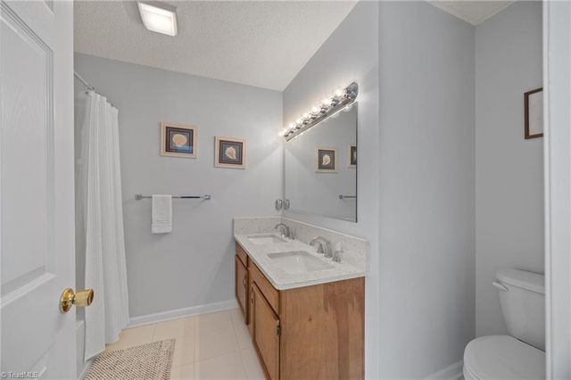 435 Lake Drive 10, Lexington, NC 27292