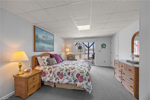 435 Lake Drive 10, Lexington, NC 27292