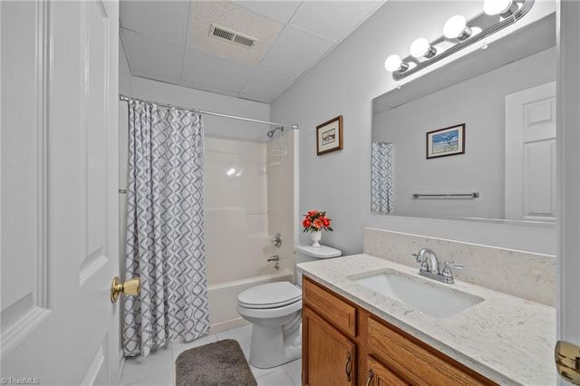 435 Lake Drive 10, Lexington, NC 27292