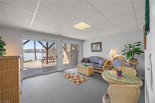 435 Lake Drive 10, Lexington, NC 27292