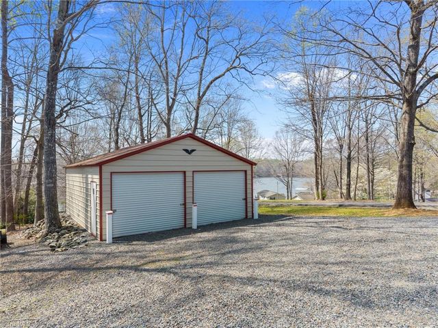 435 Lake Drive 10, Lexington, NC 27292