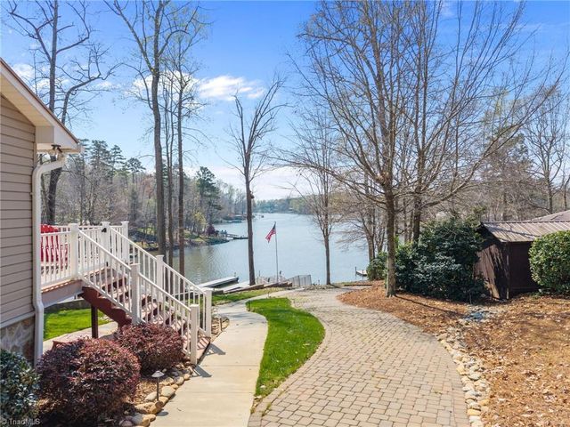 435 Lake Drive 10, Lexington, NC 27292