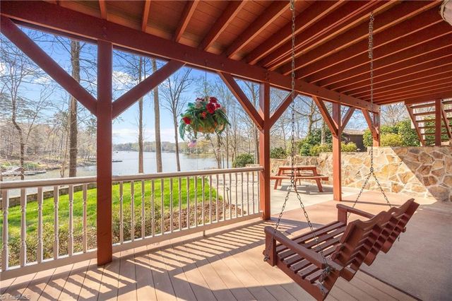 435 Lake Drive 10, Lexington, NC 27292