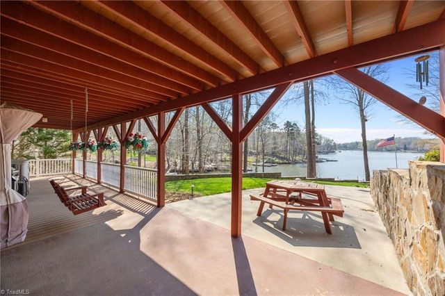 435 Lake Drive 10, Lexington, NC 27292