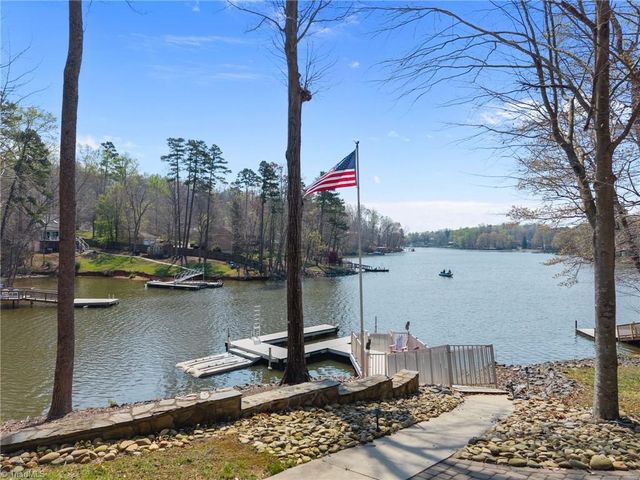 435 Lake Drive 10, Lexington, NC 27292