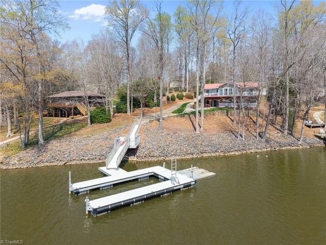 435 Lake Drive 10, Lexington, NC 27292