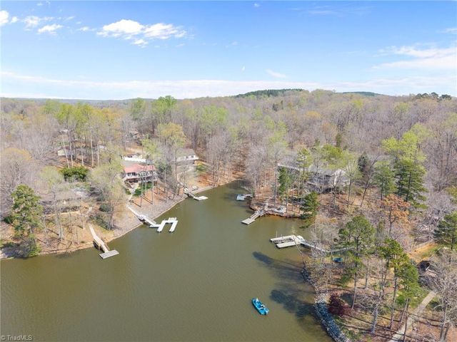 435 Lake Drive 10, Lexington, NC 27292