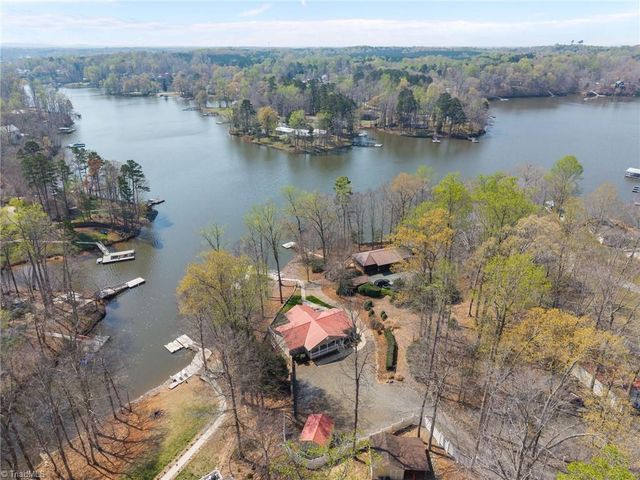 435 Lake Drive 10, Lexington, NC 27292
