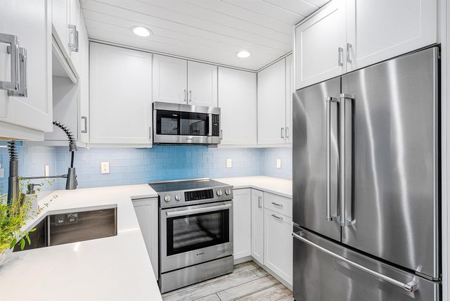 226 NE 5th Terrace 2, Delray Beach, FL 33483