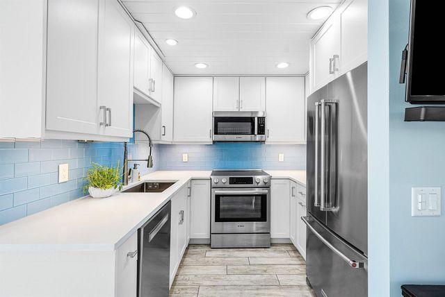 226 NE 5th Terrace 2, Delray Beach, FL 33483