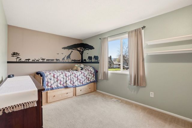 2021 S Calvin Rd, Veradale, WA 99037