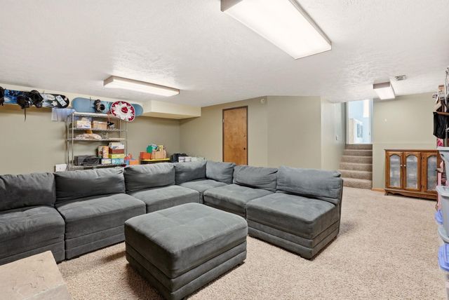 2021 S Calvin Rd, Veradale, WA 99037