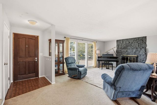 2021 S Calvin Rd, Veradale, WA 99037