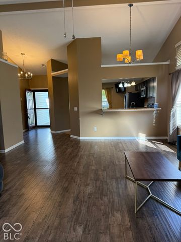 3229 Creekshore Drive, Indianapolis, IN 46268
