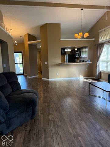 3229 Creekshore Drive, Indianapolis, IN 46268