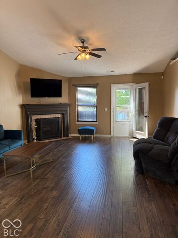 3229 Creekshore Drive, Indianapolis, IN 46268