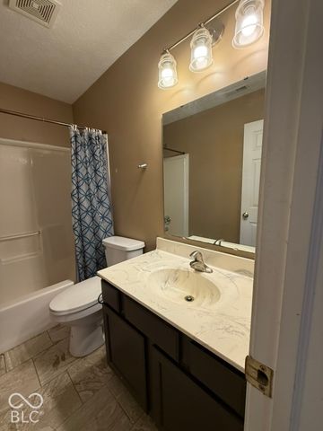 3229 Creekshore Drive, Indianapolis, IN 46268