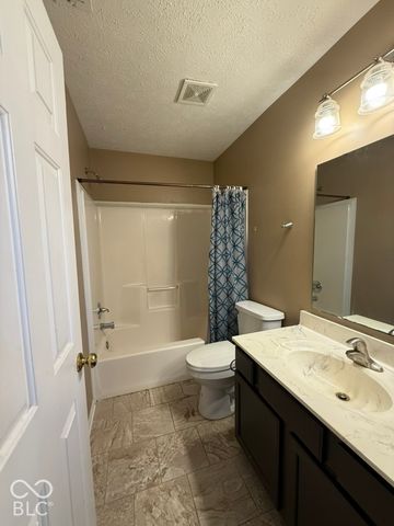 3229 Creekshore Drive, Indianapolis, IN 46268