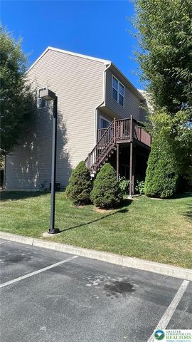 1145 Sparrow Way, Upper Macungie Twp, PA 18031