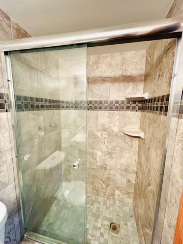 821 Clover Leaf Parkway NE, Blaine, MN 55434