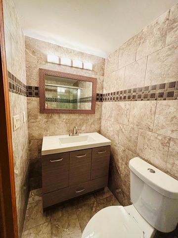 821 Clover Leaf Parkway NE, Blaine, MN 55434