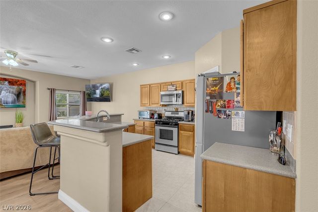 1080 Slate Crossing Lane 3, Henderson, NV 89002