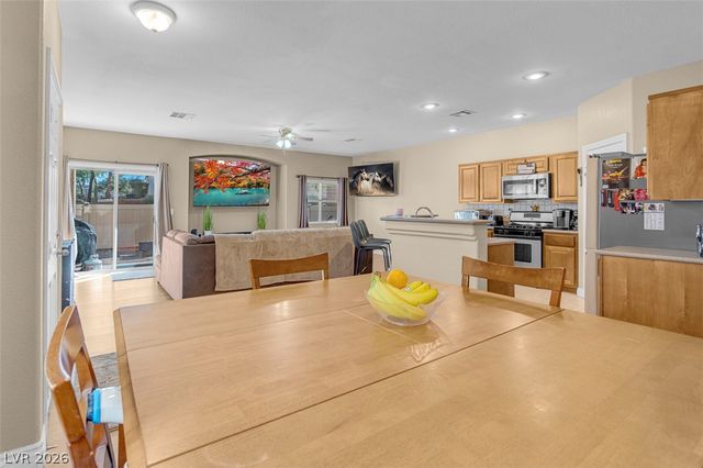 1080 Slate Crossing Lane 3, Henderson, NV 89002