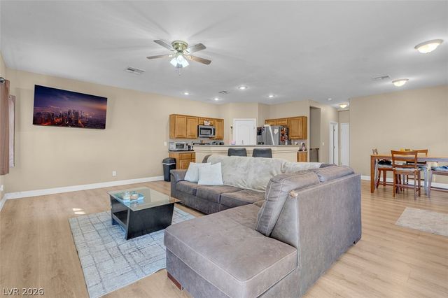 1080 Slate Crossing Lane 3, Henderson, NV 89002