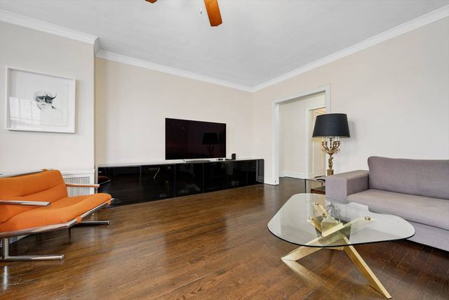 3615 N Sawyer Avenue 2, Chicago, IL 60618