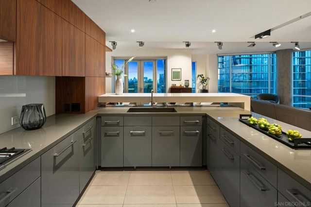 3415 6th Ave. 14, San Diego, CA 92103