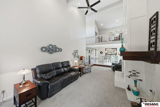 1901 Greenbriar Lane, Lincoln, NE 68506