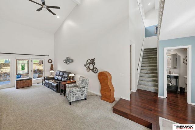 1901 Greenbriar Lane, Lincoln, NE 68506