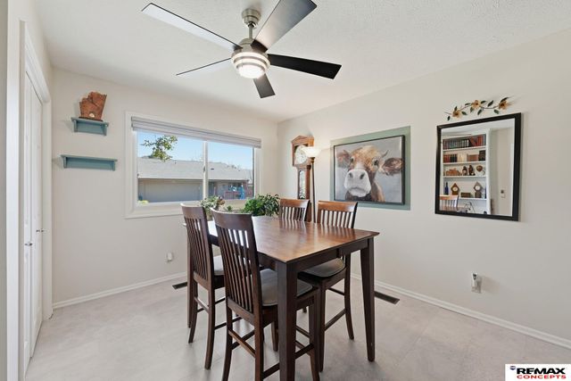 1901 Greenbriar Lane, Lincoln, NE 68506