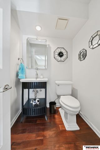 1901 Greenbriar Lane, Lincoln, NE 68506