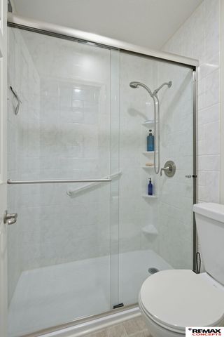 1901 Greenbriar Lane, Lincoln, NE 68506