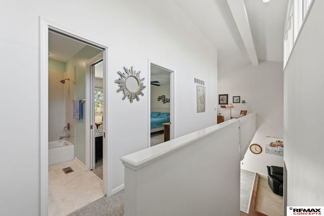 1901 Greenbriar Lane, Lincoln, NE 68506