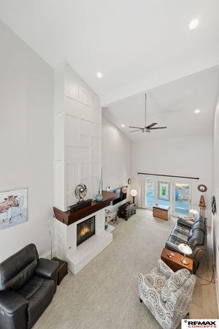 1901 Greenbriar Lane, Lincoln, NE 68506