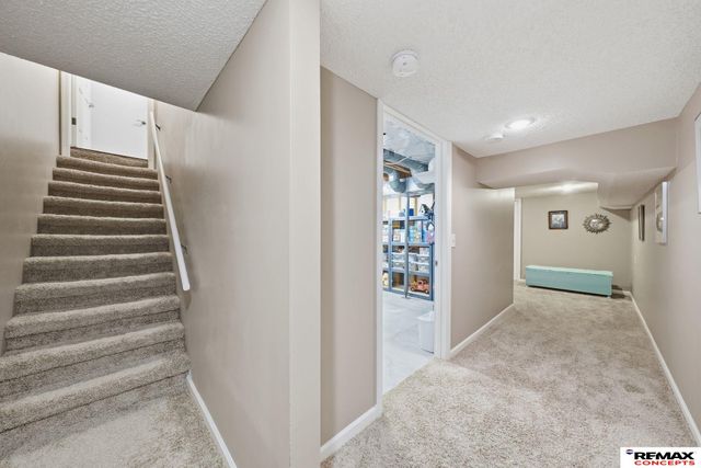 1901 Greenbriar Lane, Lincoln, NE 68506