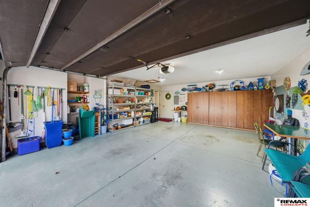 1901 Greenbriar Lane, Lincoln, NE 68506