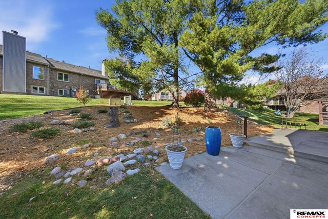 1901 Greenbriar Lane, Lincoln, NE 68506