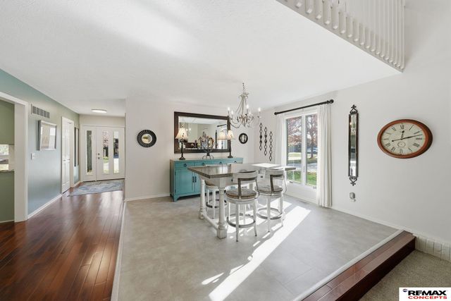 1901 Greenbriar Lane, Lincoln, NE 68506