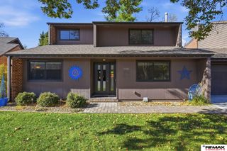 1901 Greenbriar Lane, Lincoln, NE 68506