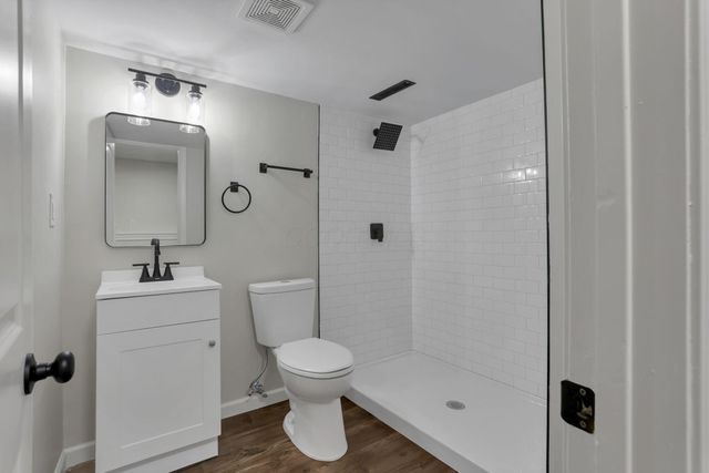 210 W Columbus Street, Pickerington, OH 43147