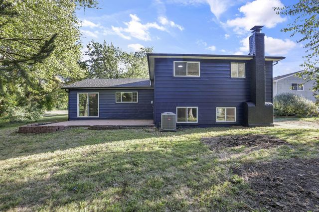 210 W Columbus Street, Pickerington, OH 43147